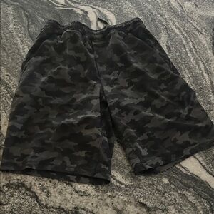 lululemon athletica Men's Black Camo Athletic Shorts